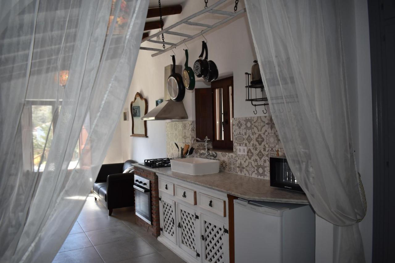 Cómpeta Finca Martina Escapa Romantica מראה חיצוני תמונה